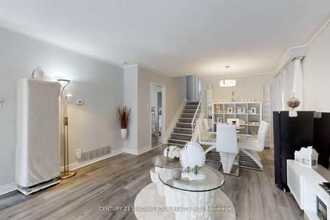 Photo 5 at 46 Budworth Drive, West Hill, Toronto