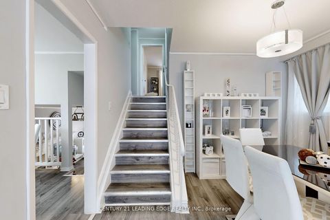 Photo 12 at 46 Budworth Drive, West Hill, Toronto