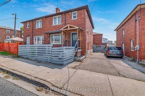 Photo 0 at 722 Weston Road, Smythe, Toronto