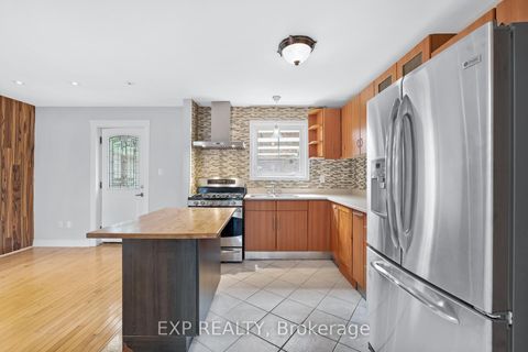 Photo 3 at 722 Weston Road, Smythe, Toronto