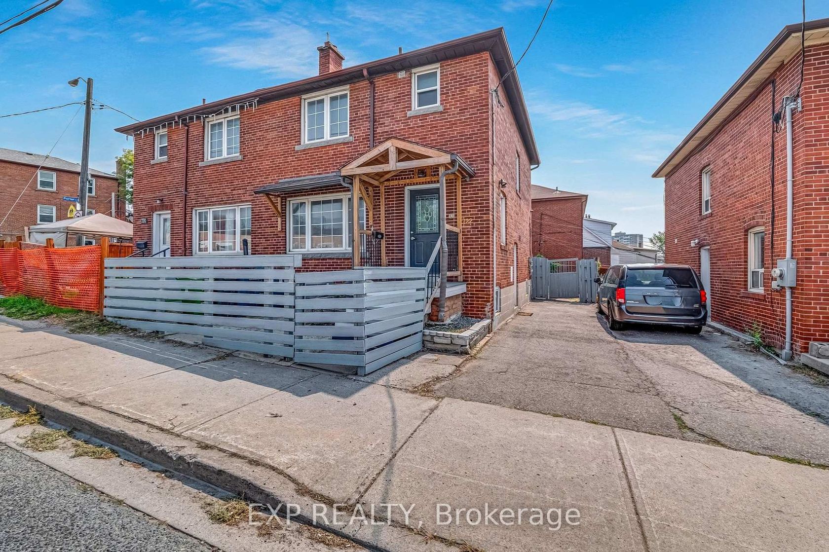 722 Weston Road, Smythe, Toronto 