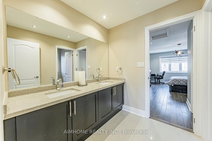 Photo 33 at 986 Wilbur Pipher Circle, Wyndham, Newmarket