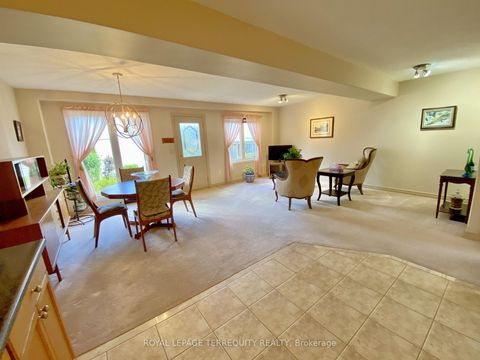 Photo 5 at 5 Silver Maple Crescent, Holly, Barrie