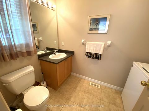 Photo 11 at 5 Silver Maple Crescent, Holly, Barrie Photo 11 at 5 Silver Maple Crescent, Holly, Barrie