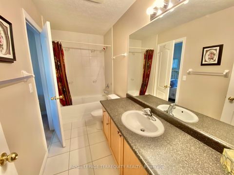 Photo 15 at 5 Silver Maple Crescent, Holly, Barrie