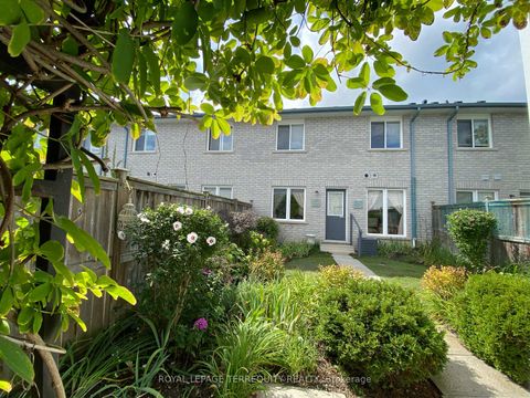 Photo 26 at 5 Silver Maple Crescent, Holly, Barrie Photo 26 at 5 Silver Maple Crescent, Holly, Barrie