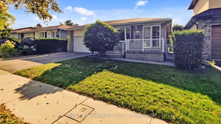 Photo 1 at 1277 Tyneburn Crescent, Applewood, Mississauga