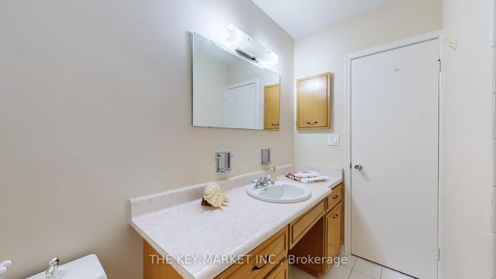 Photo 21 at 1277 Tyneburn Crescent, Applewood, Mississauga