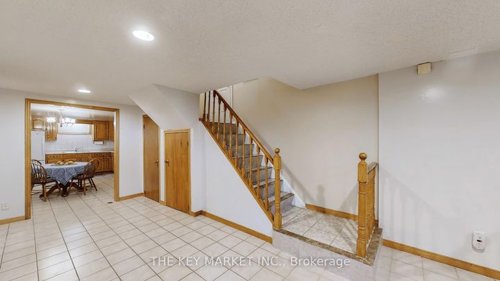 Photo 23 at 1277 Tyneburn Crescent, Applewood, Mississauga