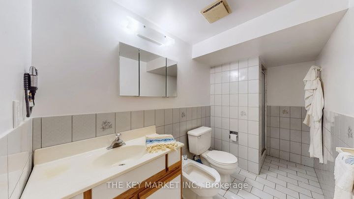 Photo 37 at 1277 Tyneburn Crescent, Applewood, Mississauga