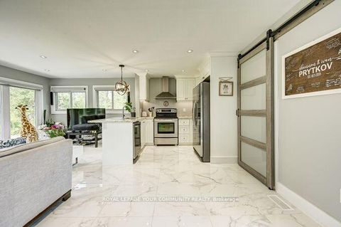 Photo 11 at 2309 Taylorwoods Boulevard, Alcona, Innisfil