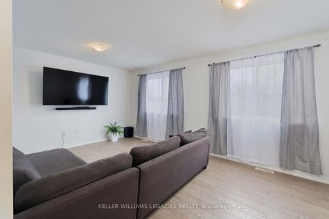 Photo 7 at 7 - 57 FERNDALE Drive S, Ardagh, Barrie