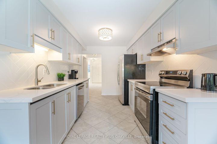 Photo 14 at 1294 Hammond Street, Brant, Burlington