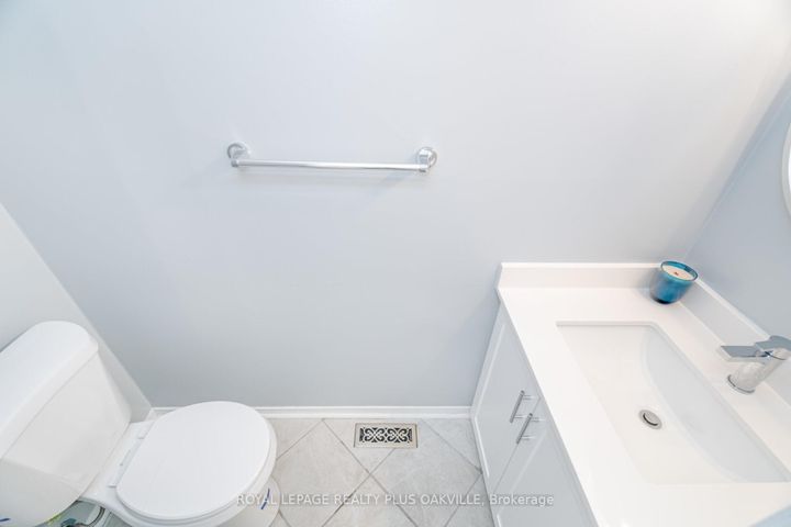 Photo 18 at 1294 Hammond Street, Brant, Burlington