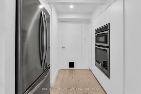 Photo 10 at 102 - 660 Pape Avenue, North Riverdale, Toronto