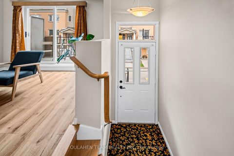 Photo 3 at 1306 - 28 Sommerset Way, Willowdale East, Toronto