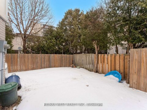 Photo 10 at 94 Plum Tree Way, Branson, Toronto