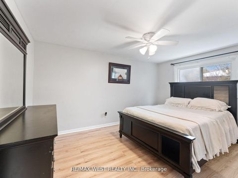 Photo 12 at 94 Plum Tree Way, Branson, Toronto
