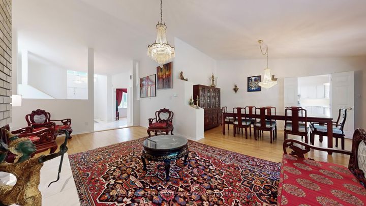 Photo 8 at 21 Banbury Road, Don Mills, Toronto