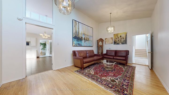 Photo 13 at 21 Banbury Road, Don Mills, Toronto