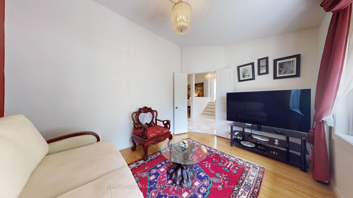 Photo 14 at 21 Banbury Road, Don Mills, Toronto