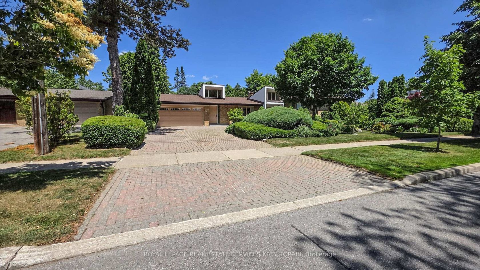 21 Banbury Road, Don Mills, Toronto 
