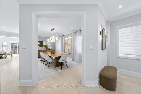 Photo 7 at 25 Riverhill Drive, Patterson, Vaughan