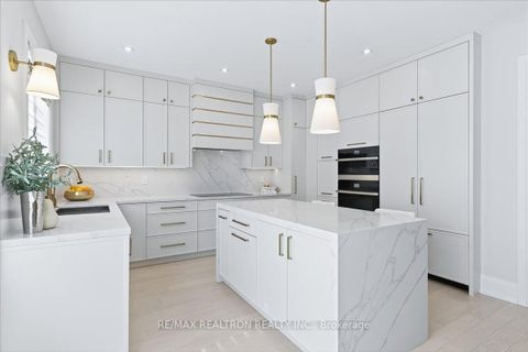Photo 19 at 25 Riverhill Drive, Patterson, Vaughan