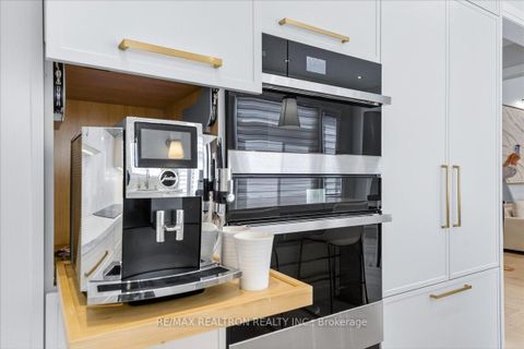 Photo 23 at 25 Riverhill Drive, Patterson, Vaughan