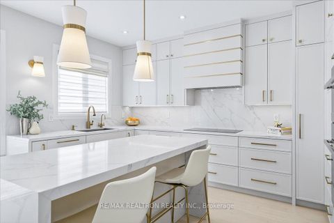 Photo 24 at 25 Riverhill Drive, Patterson, Vaughan