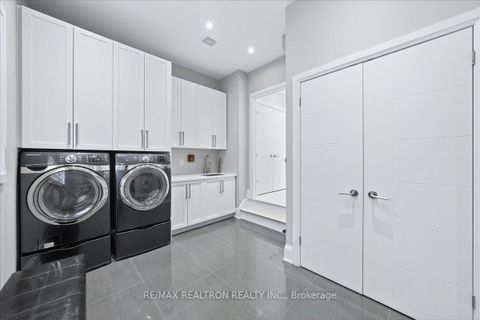Photo 27 at 25 Riverhill Drive, Patterson, Vaughan