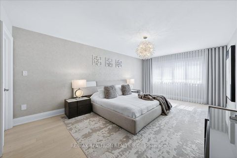 Photo 29 at 25 Riverhill Drive, Patterson, Vaughan