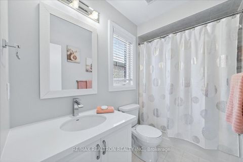 Photo 36 at 25 Riverhill Drive, Patterson, Vaughan