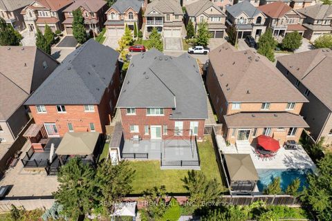 Photo 49 at 25 Riverhill Drive, Patterson, Vaughan
