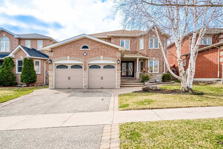 Photo 0 at 11 Saint Avenue, Bradford, Bradford West Gwillimbury
