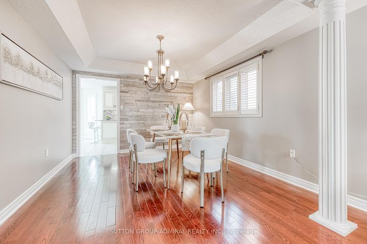 Photo 6 at 11 Saint Avenue, Bradford, Bradford West Gwillimbury