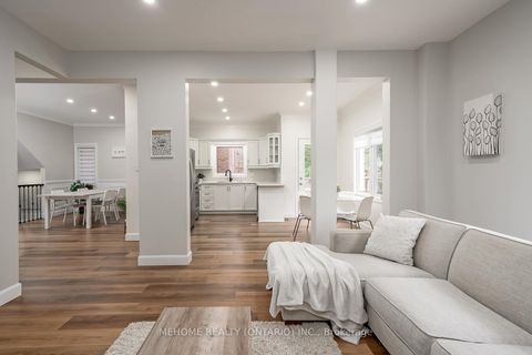 Photo 11 at 2126 Springdale Road, WM Westmount, Oakville