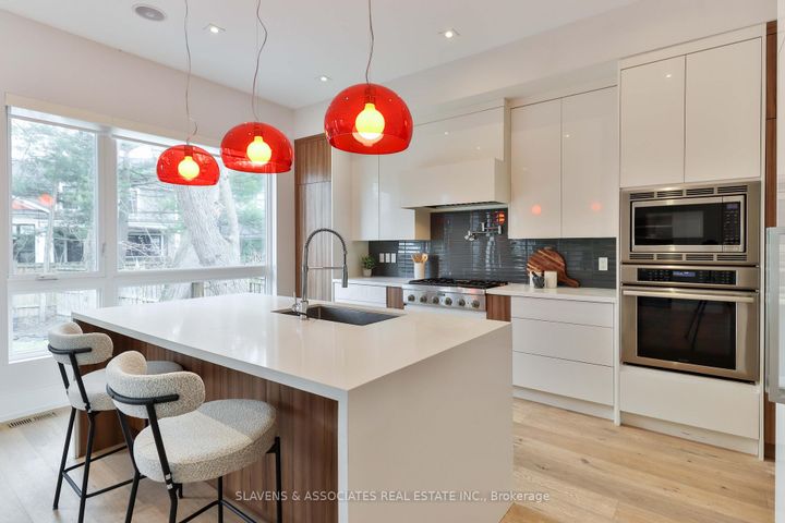 Photo 10 at 271 Jennings Crescent, BR Bronte, Oakville
