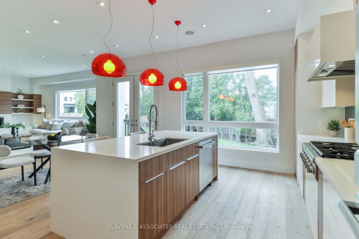 Photo 11 at 271 Jennings Crescent, BR Bronte, Oakville