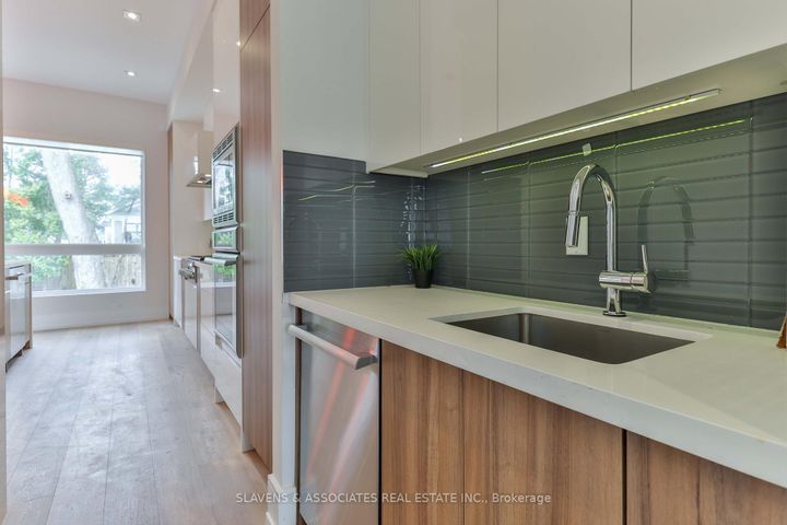Photo 13 at 271 Jennings Crescent, BR Bronte, Oakville