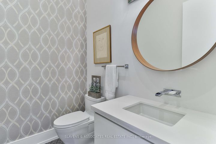 Photo 17 at 271 Jennings Crescent, BR Bronte, Oakville