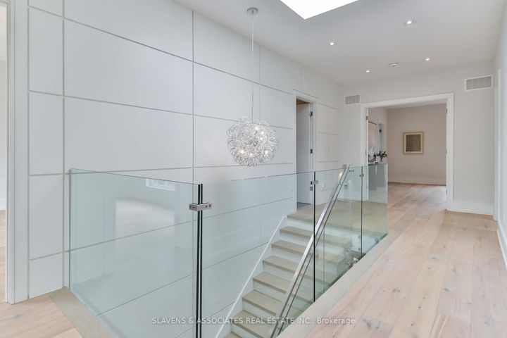 Photo 19 at 271 Jennings Crescent, BR Bronte, Oakville