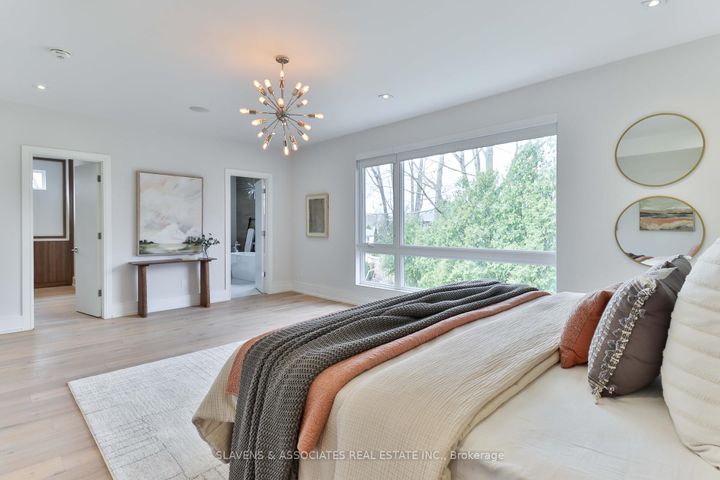 Photo 20 at 271 Jennings Crescent, BR Bronte, Oakville