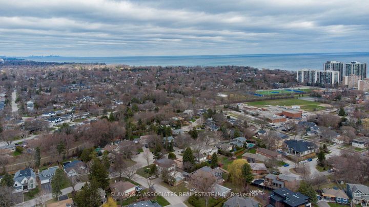 Photo 43 at 271 Jennings Crescent, BR Bronte, Oakville