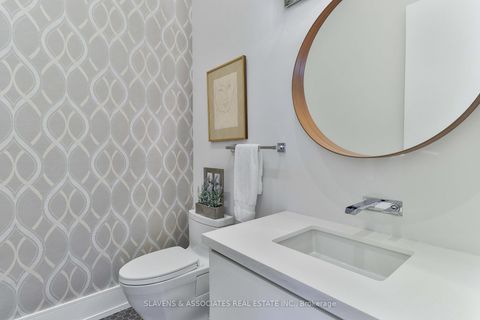 Photo 17 at 271 Jennings Crescent, BR Bronte, Oakville