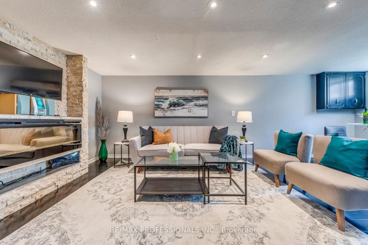 Photo 27 at 28 Summerfield Crescent, West Deane, Toronto