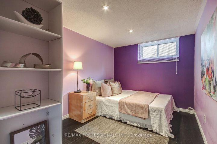 Photo 37 at 28 Summerfield Crescent, West Deane, Toronto