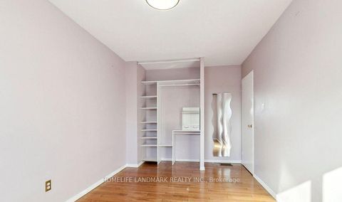 Photo 2 at 6 - 44 Chester Le Boulevard, L'Amoreaux, Toronto