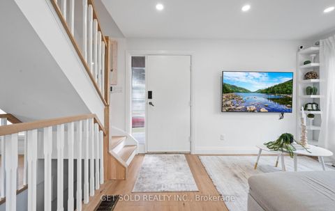 Photo 1 at 36 Shalom Crescent, Clairville, Toronto