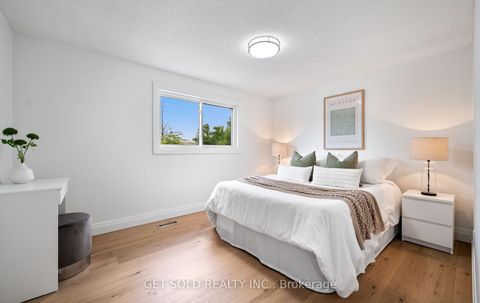 Photo 23 at 36 Shalom Crescent, Clairville, Toronto